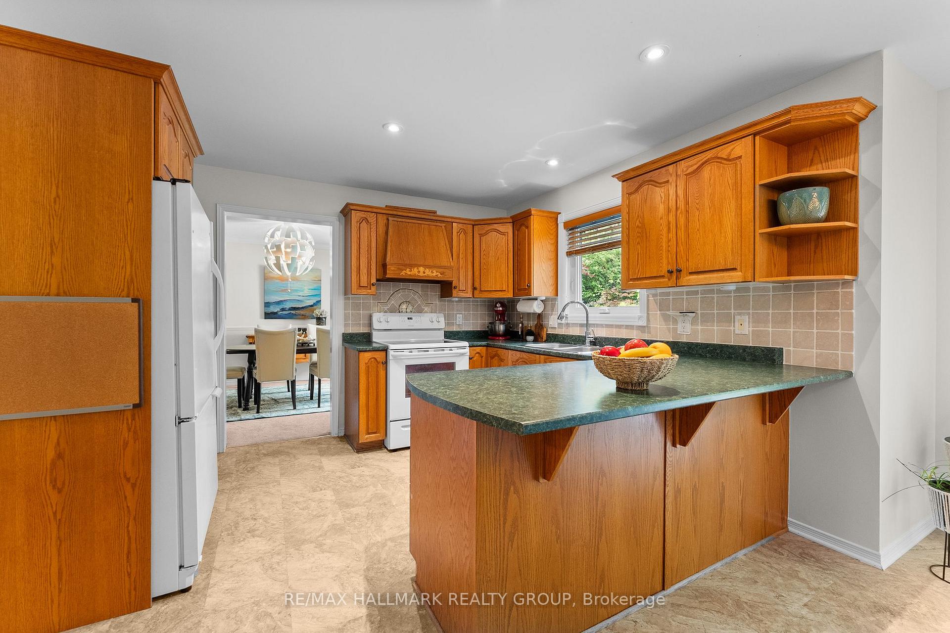 Photo 18 of 24 Wendell Avenue, Ottawa, Stittsville (Central) — HOMEH