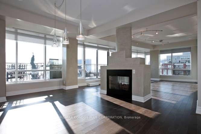 Photo 11 of Unit 902W, 500 Queens Quay W. W, Toronto, Waterfront Communities — HOMEH