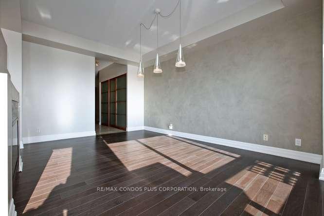 Photo 14 of Unit 902W, 500 Queens Quay W. W, Toronto, Waterfront Communities — HOMEH