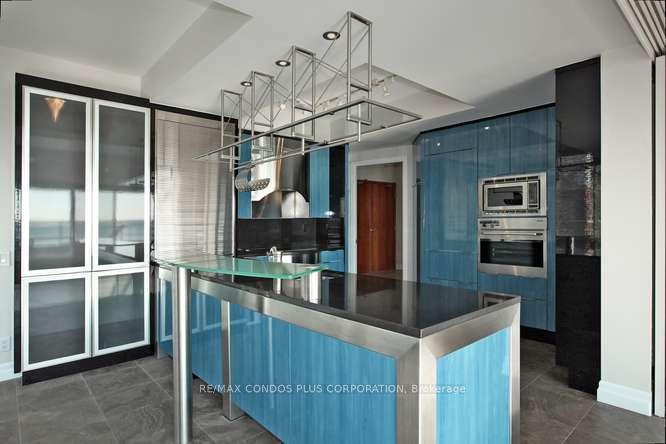 Photo 17 of Unit 902W, 500 Queens Quay W. W, Toronto, Waterfront Communities — HOMEH