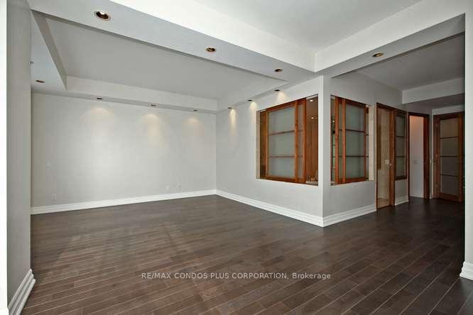 Photo 28 of Unit 902W, 500 Queens Quay W. W, Toronto, Waterfront Communities — HOMEH