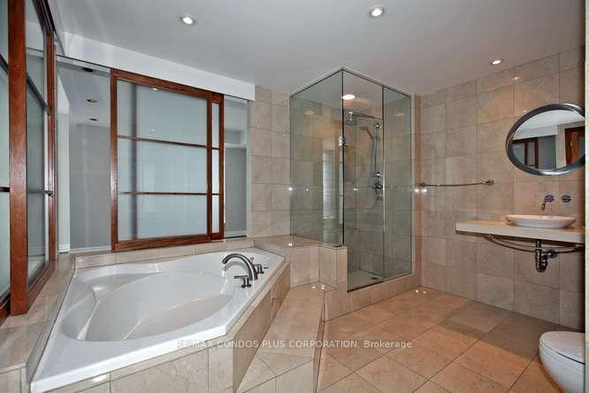 Photo 31 of Unit 902W, 500 Queens Quay W. W, Toronto, Waterfront Communities — HOMEH