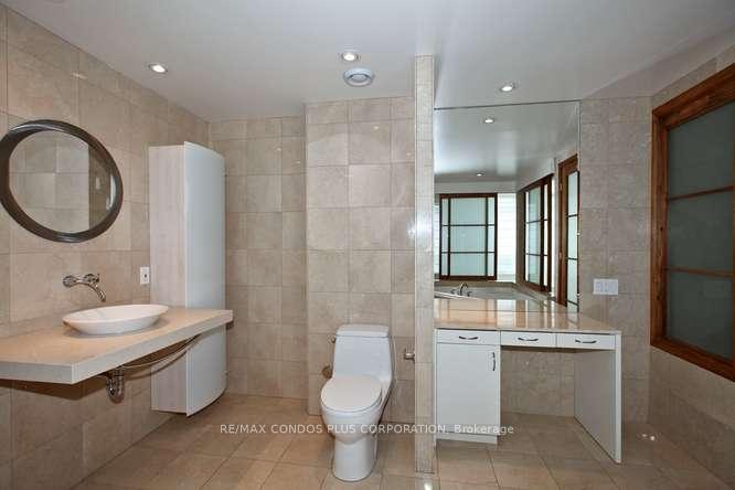 Photo 33 of Unit 902W, 500 Queens Quay W. W, Toronto, Waterfront Communities — HOMEH