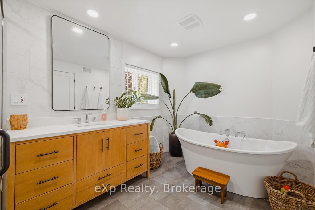 Photo 26 of 40481 Howick-Turnberry Road, Morris Turnberry, Turnberry — HOMEH