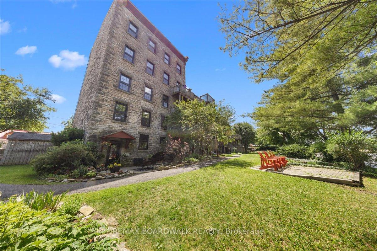 Photo 34 of Unit 1, 45 Mill Street, Carleton Place, Carleton Place — HOMEH