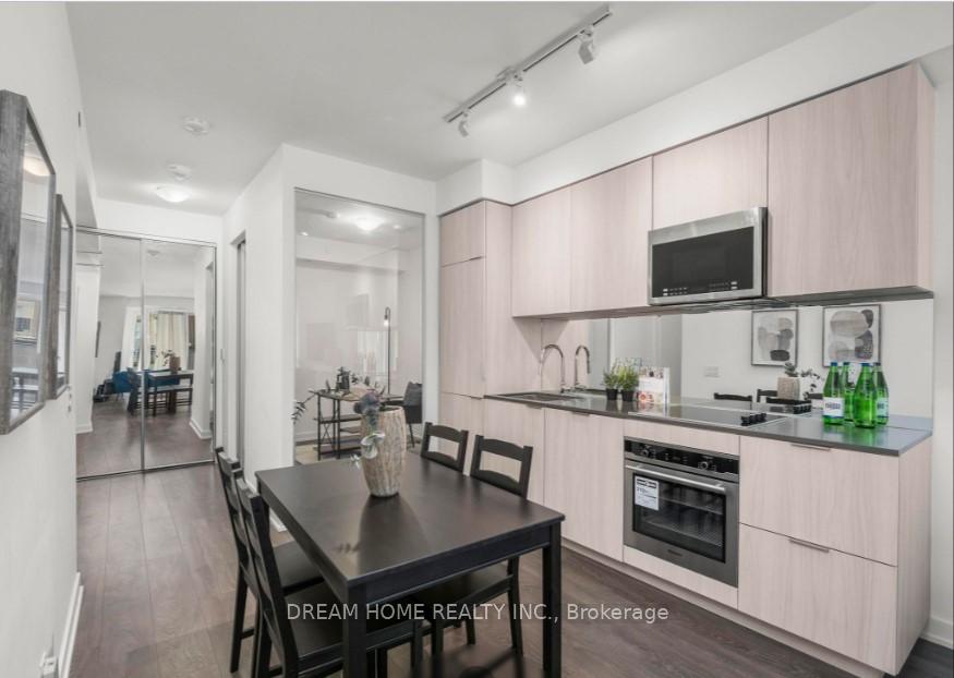 Photo 10 of Unit 306, 609 Avenue Road, Toronto, Yonge-St. Clair — HOMEH