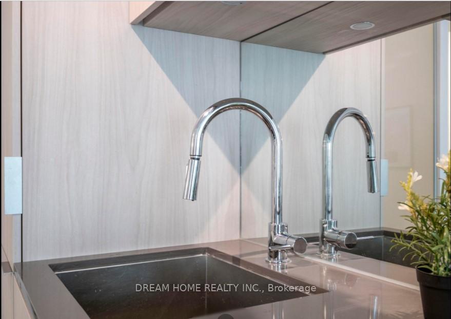 Photo 13 of Unit 306, 609 Avenue Road, Toronto, Yonge-St. Clair — HOMEH
