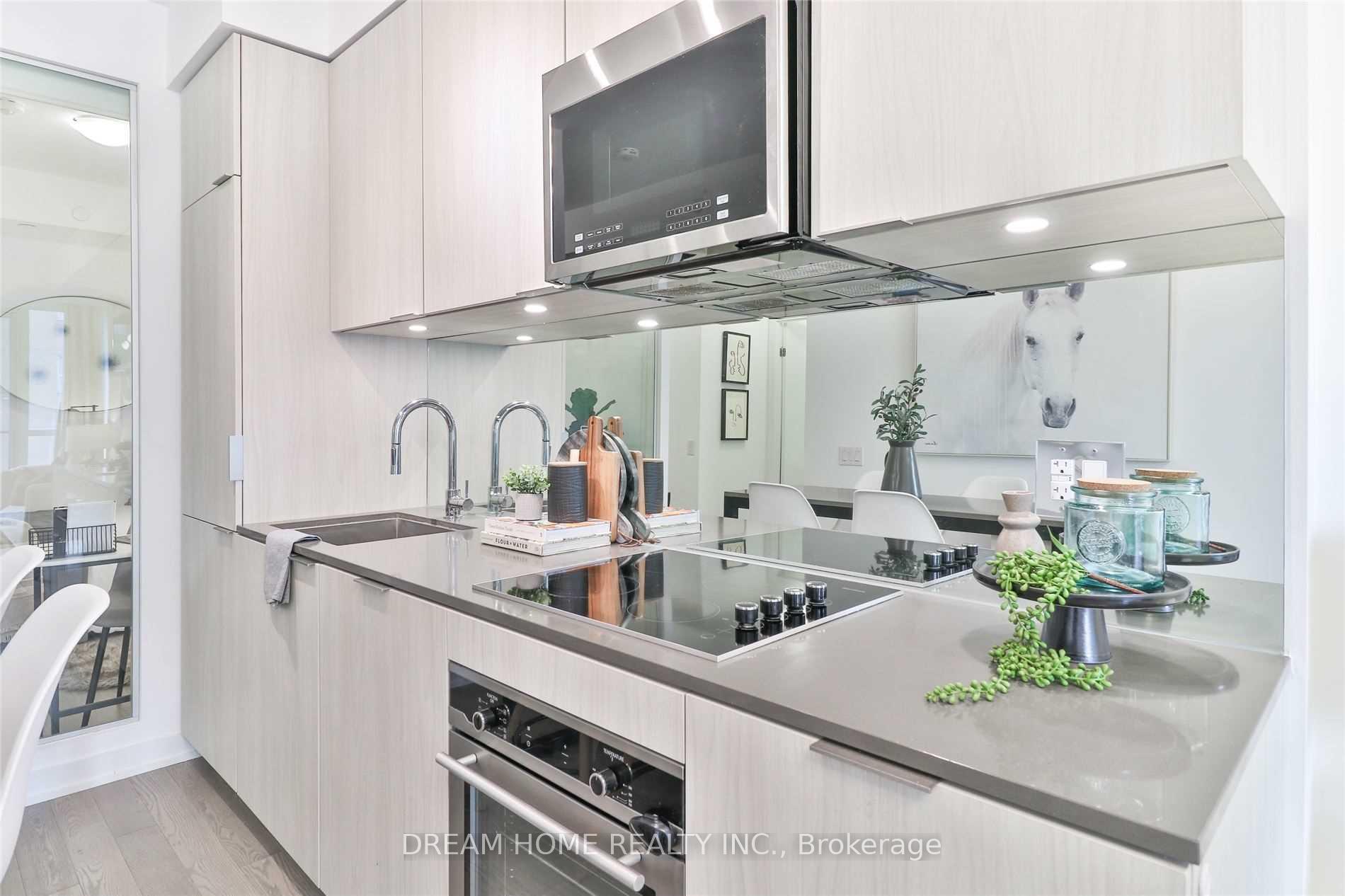 Photo 14 of Unit 306, 609 Avenue Road, Toronto, Yonge-St. Clair — HOMEH