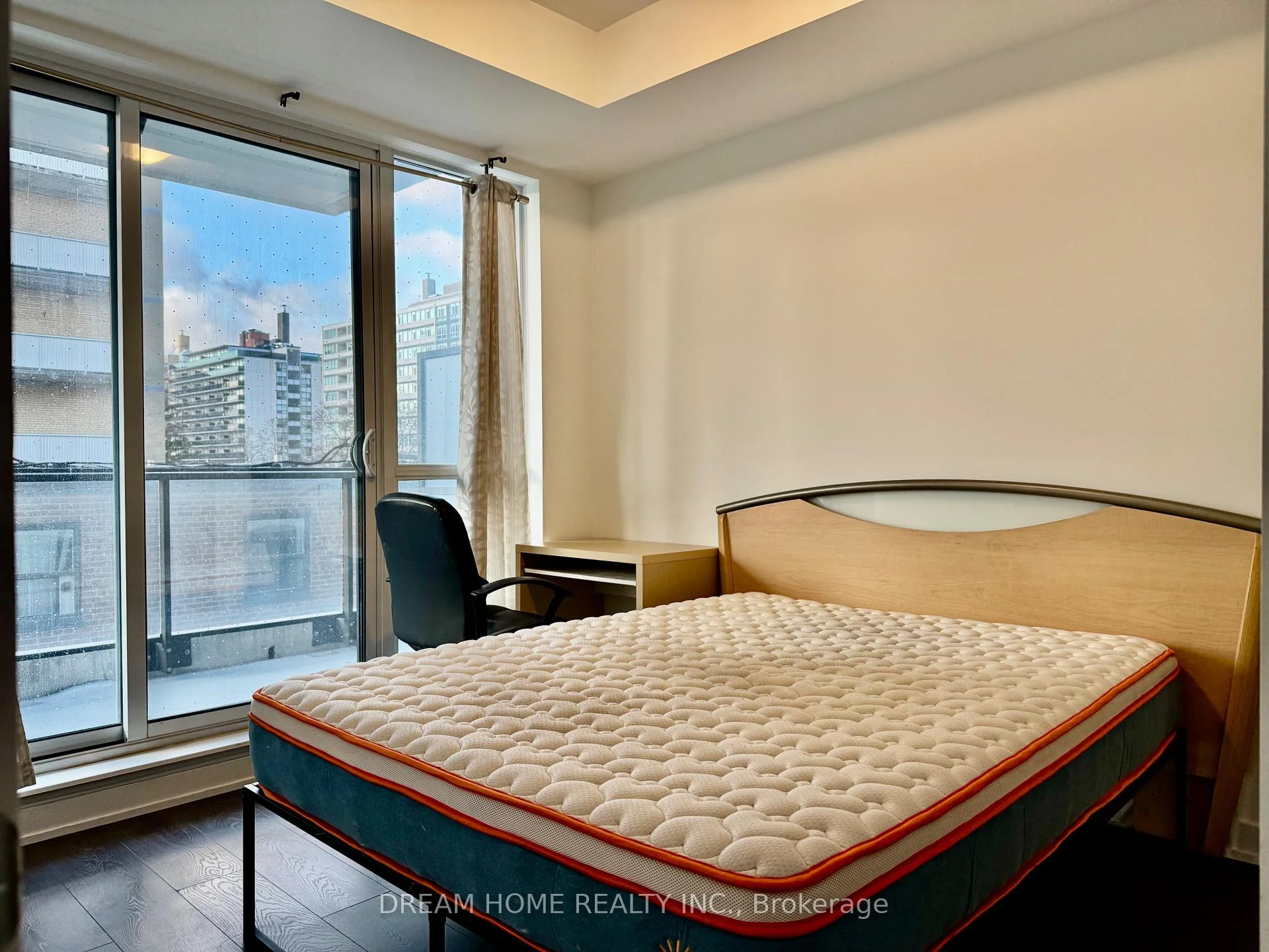 Photo 6 of Unit 306, 609 Avenue Road, Toronto, Yonge-St. Clair — HOMEH
