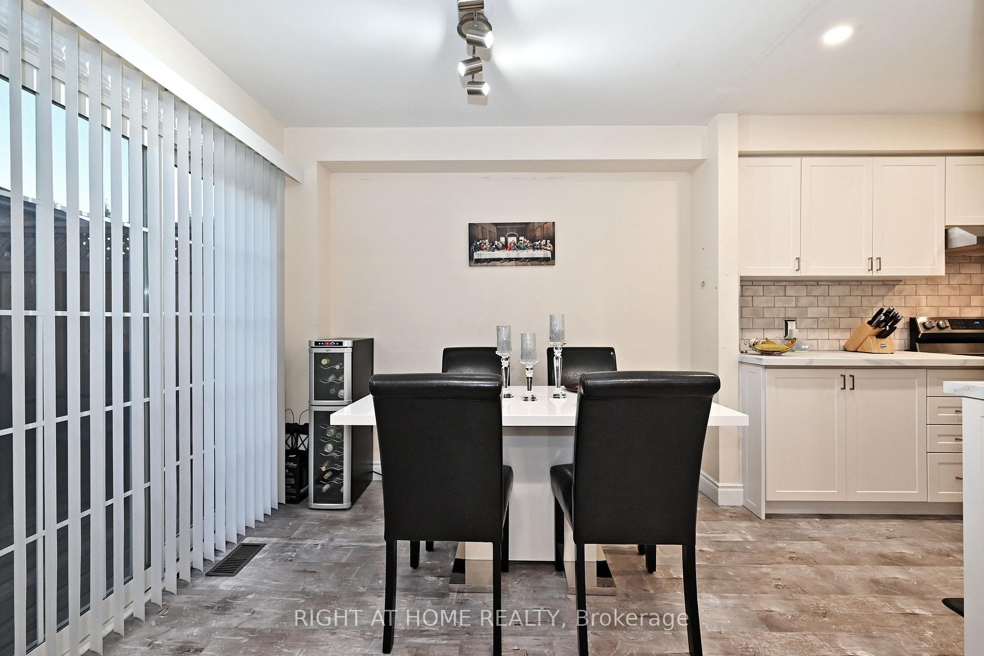 Photo 26 of 73 Bloomgate Crescent, Richmond Hill, Oak Ridges — HOMEH