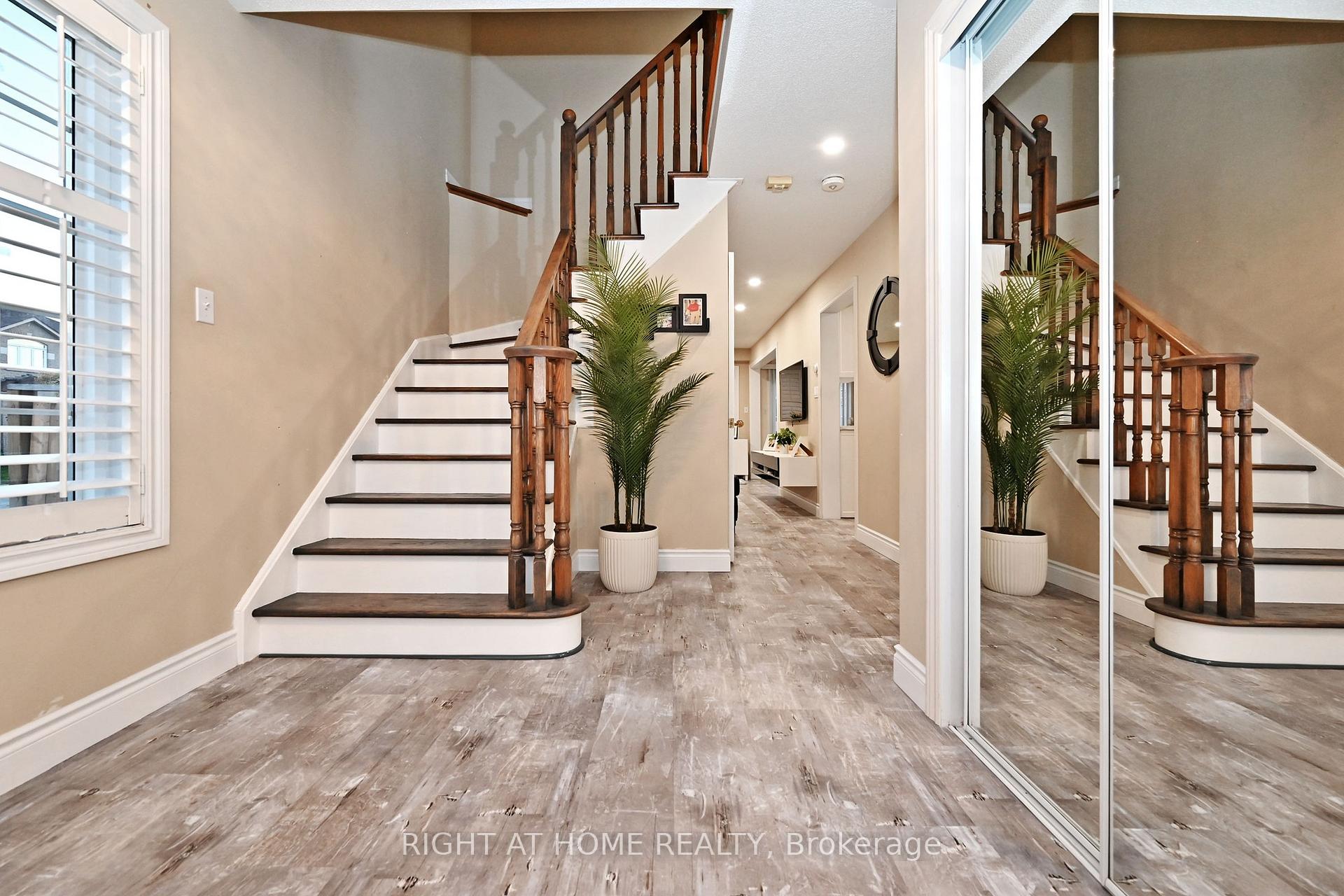Photo 28 of 73 Bloomgate Crescent, Richmond Hill, Oak Ridges — HOMEH