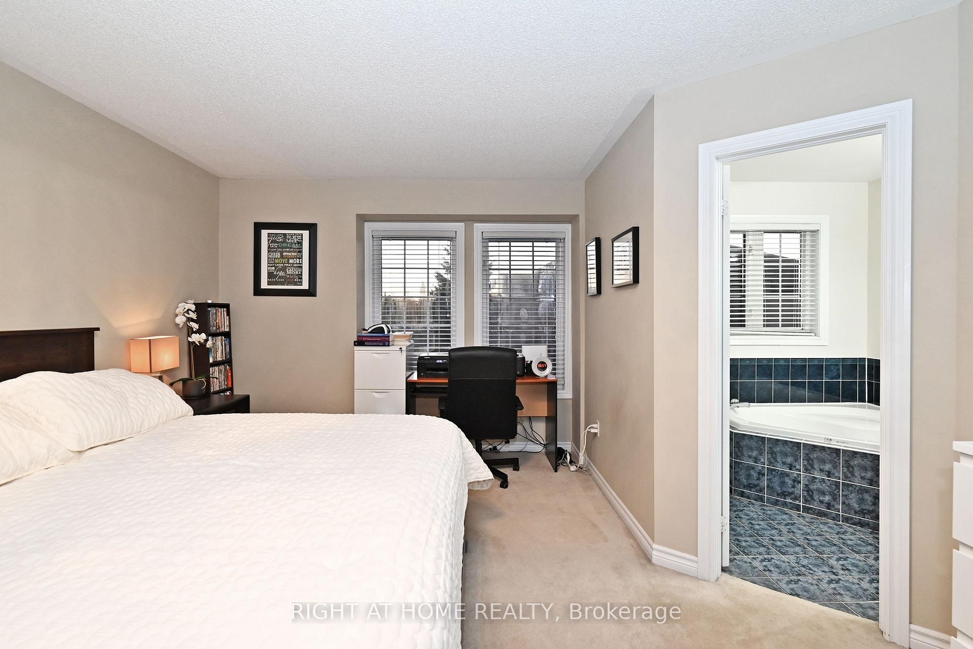 Photo 31 of 73 Bloomgate Crescent, Richmond Hill, Oak Ridges — HOMEH