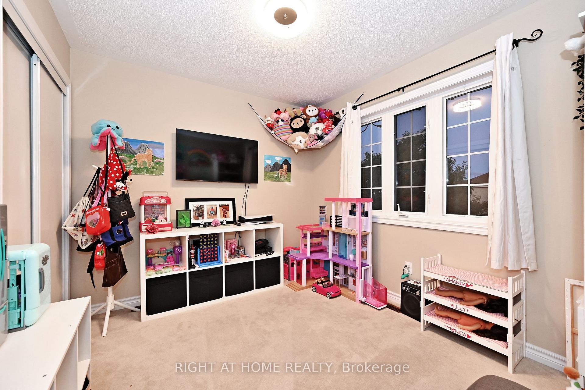 Photo 38 of 73 Bloomgate Crescent, Richmond Hill, Oak Ridges — HOMEH