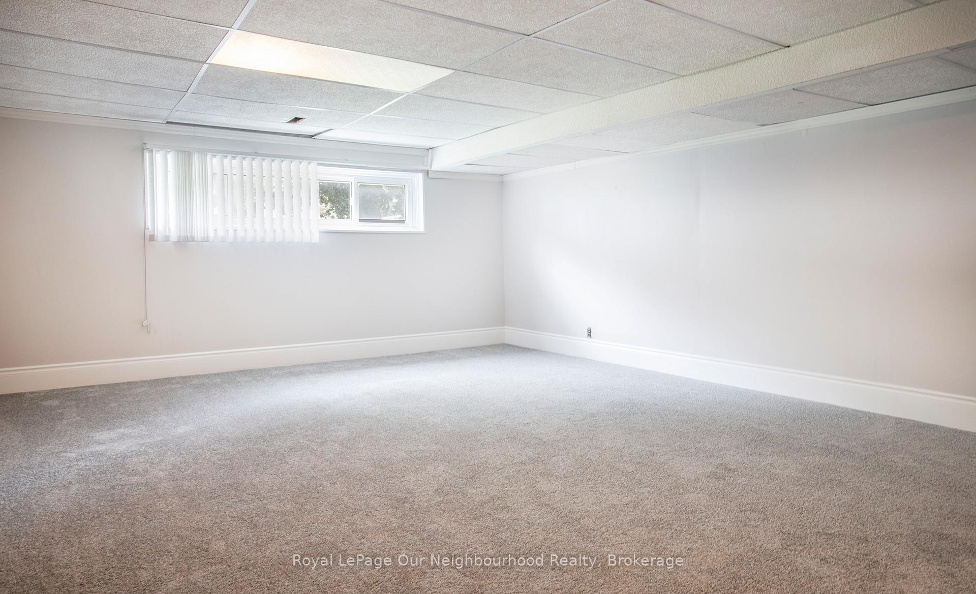 Photo 22 of 708 Waverly Street N, Oshawa, Northglen — HOMEH