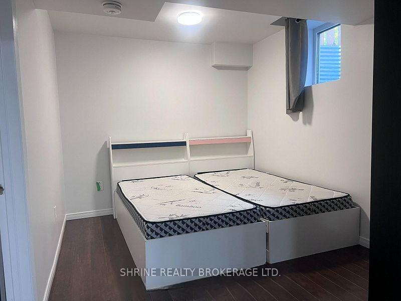 Photo 9 of Unit (LOWER UNIT), 1050 Kimball Crescent, London, North E — HOMEH
