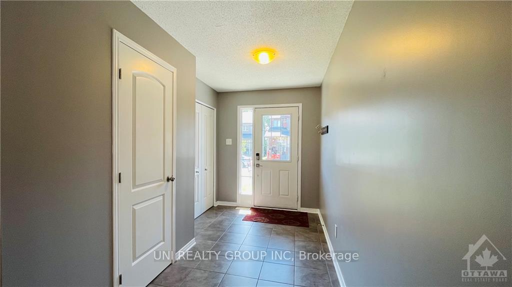 Photo 5 of 206 Vision Street, Ottawa, Riverside South/Gloucester Glen — HOMEH