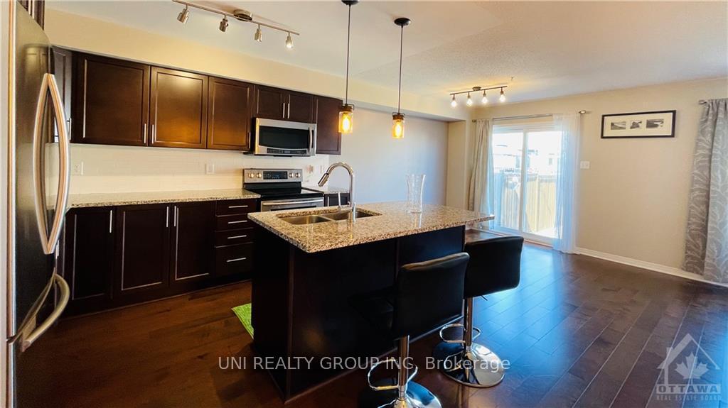 Photo 15 of 206 Vision Street, Ottawa, Riverside South/Gloucester Glen — HOMEH