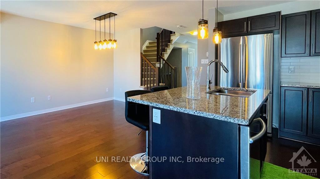 Photo 17 of 206 Vision Street, Ottawa, Riverside South/Gloucester Glen — HOMEH