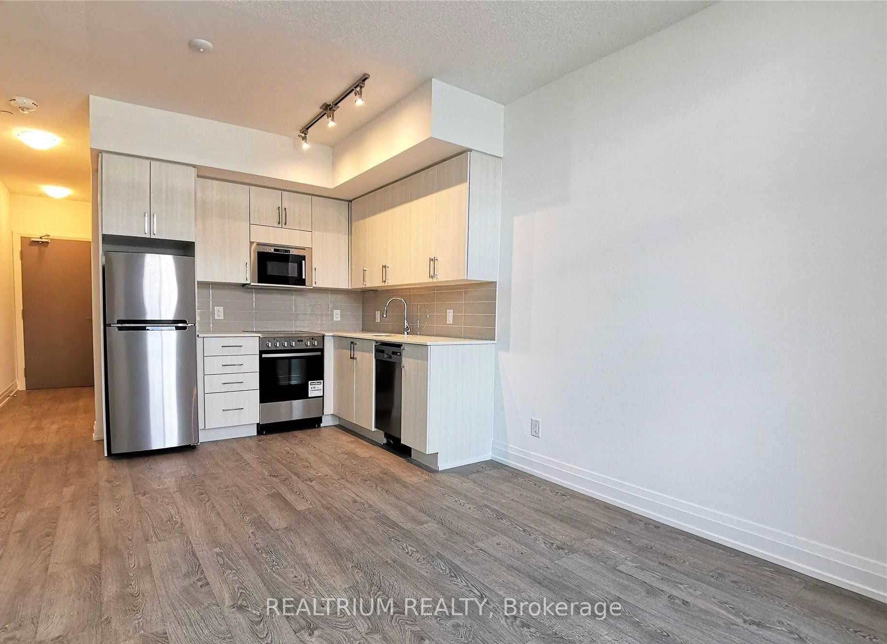 Photo 5 of Unit 703, 591 Sheppard Avenue E, North York, Bayview Village — HOMEH