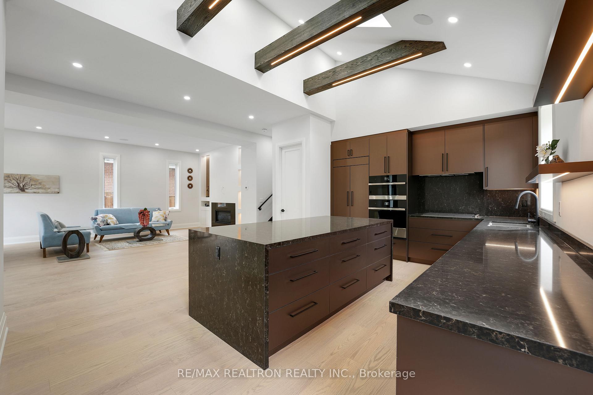 Photo 14 of 105 Murray Drive, Aurora, Aurora Highlands — HOMEH