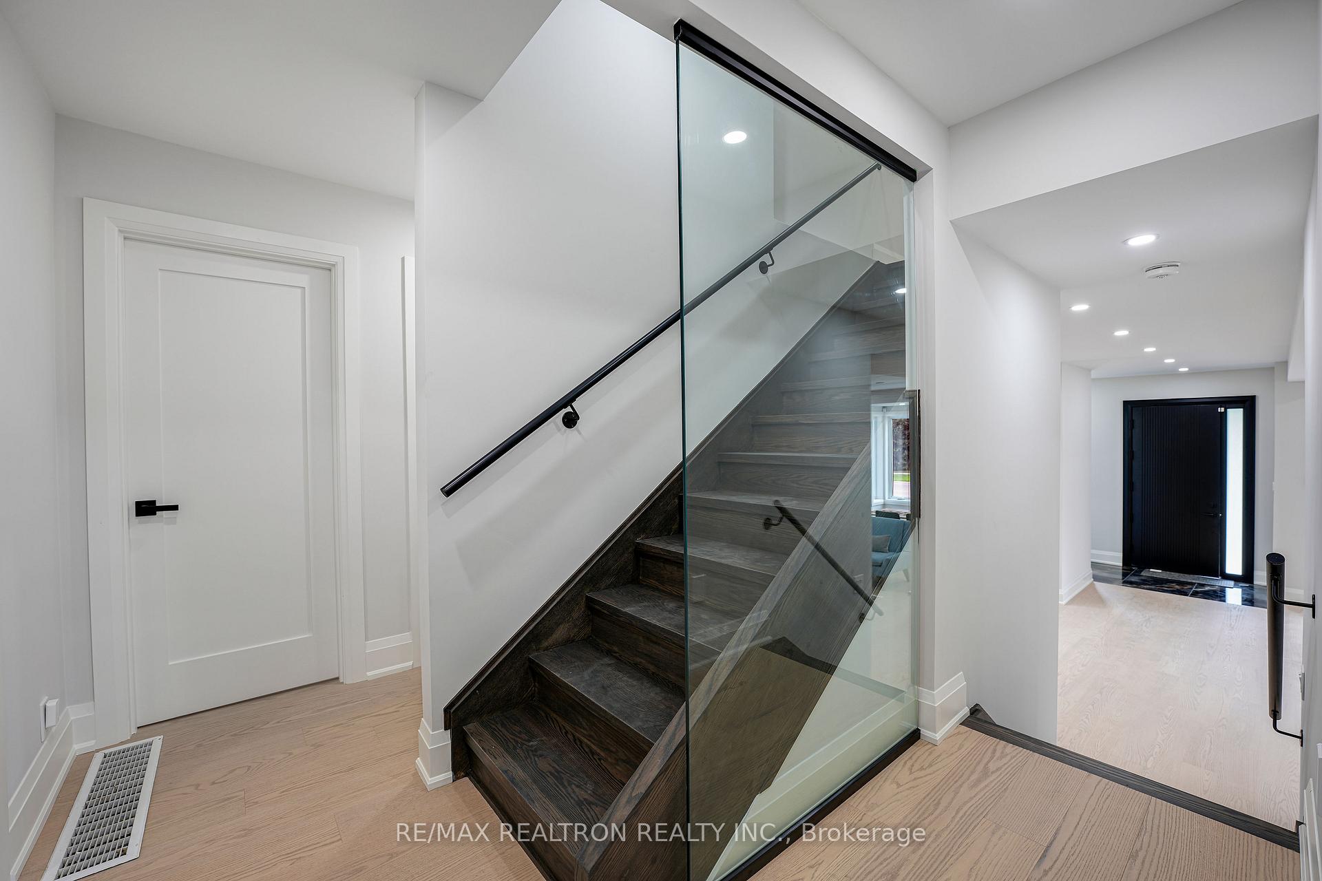 Photo 15 of 105 Murray Drive, Aurora, Aurora Highlands — HOMEH