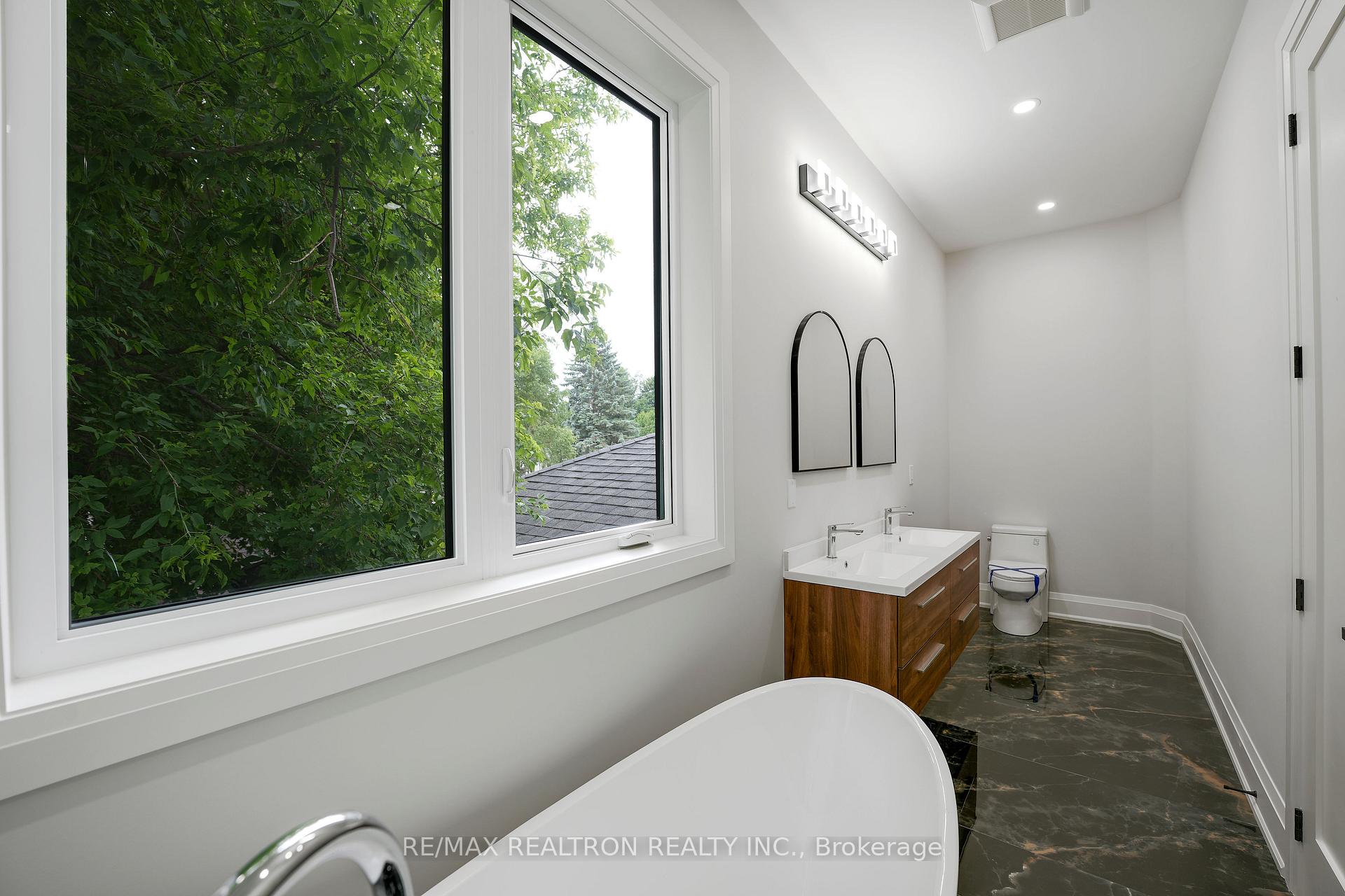 Photo 19 of 105 Murray Drive, Aurora, Aurora Highlands — HOMEH