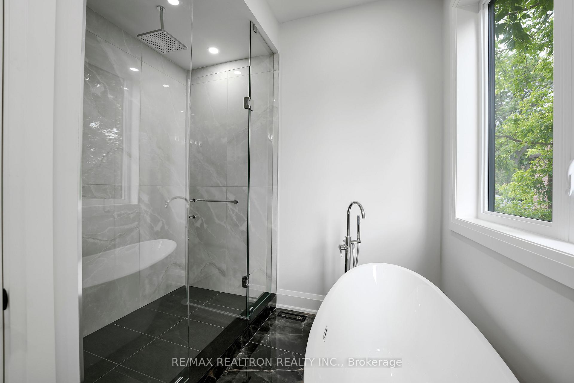 Photo 22 of 105 Murray Drive, Aurora, Aurora Highlands — HOMEH