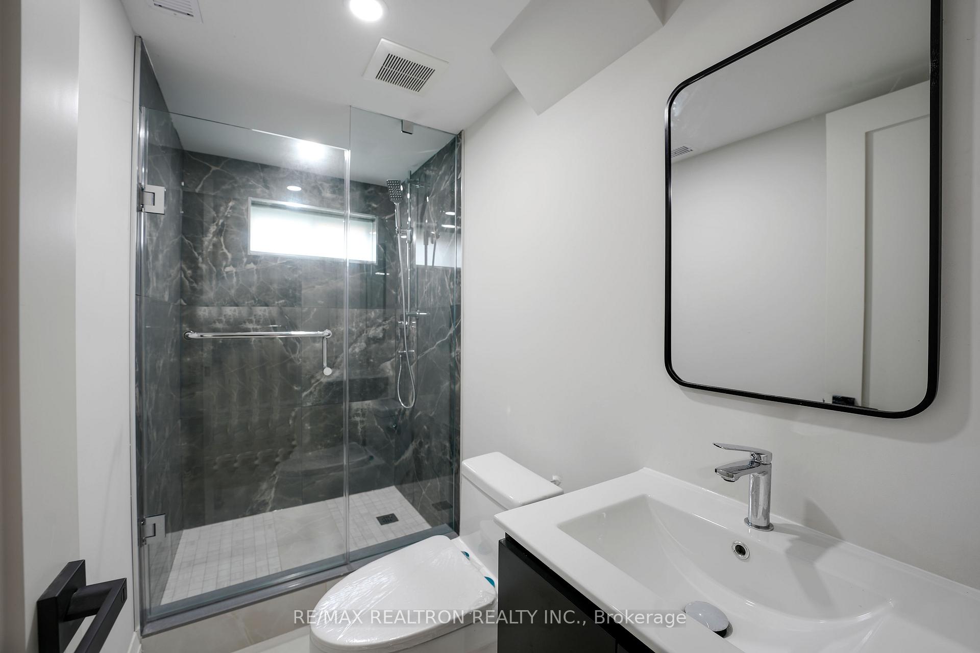 Photo 35 of 105 Murray Drive, Aurora, Aurora Highlands — HOMEH