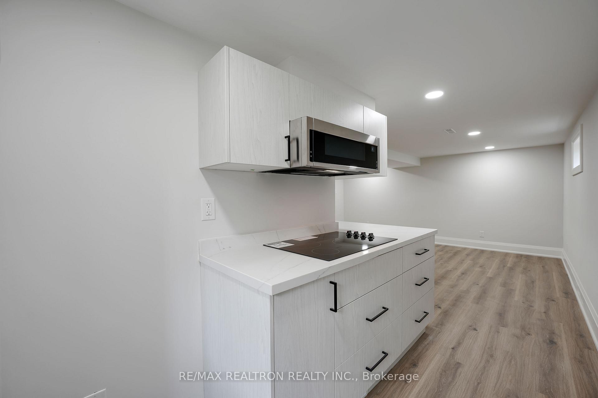 Photo 36 of 105 Murray Drive, Aurora, Aurora Highlands — HOMEH