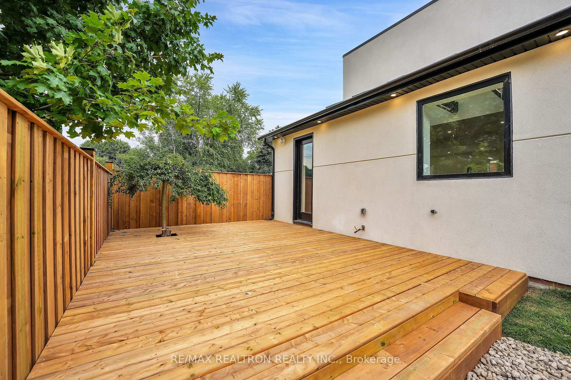 Photo 38 of 105 Murray Drive, Aurora, Aurora Highlands — HOMEH
