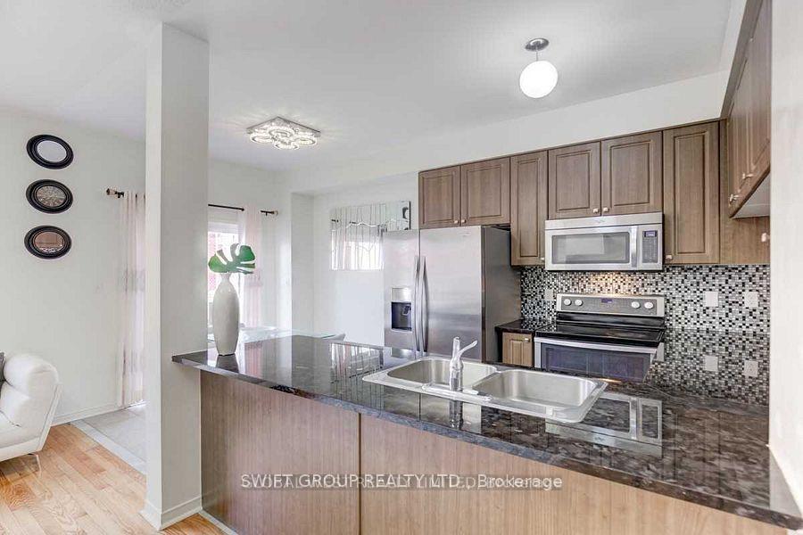 Photo 6 of 86 Checkerberry Crescent, Brampton, Sandringham-Wellington — HOMEH