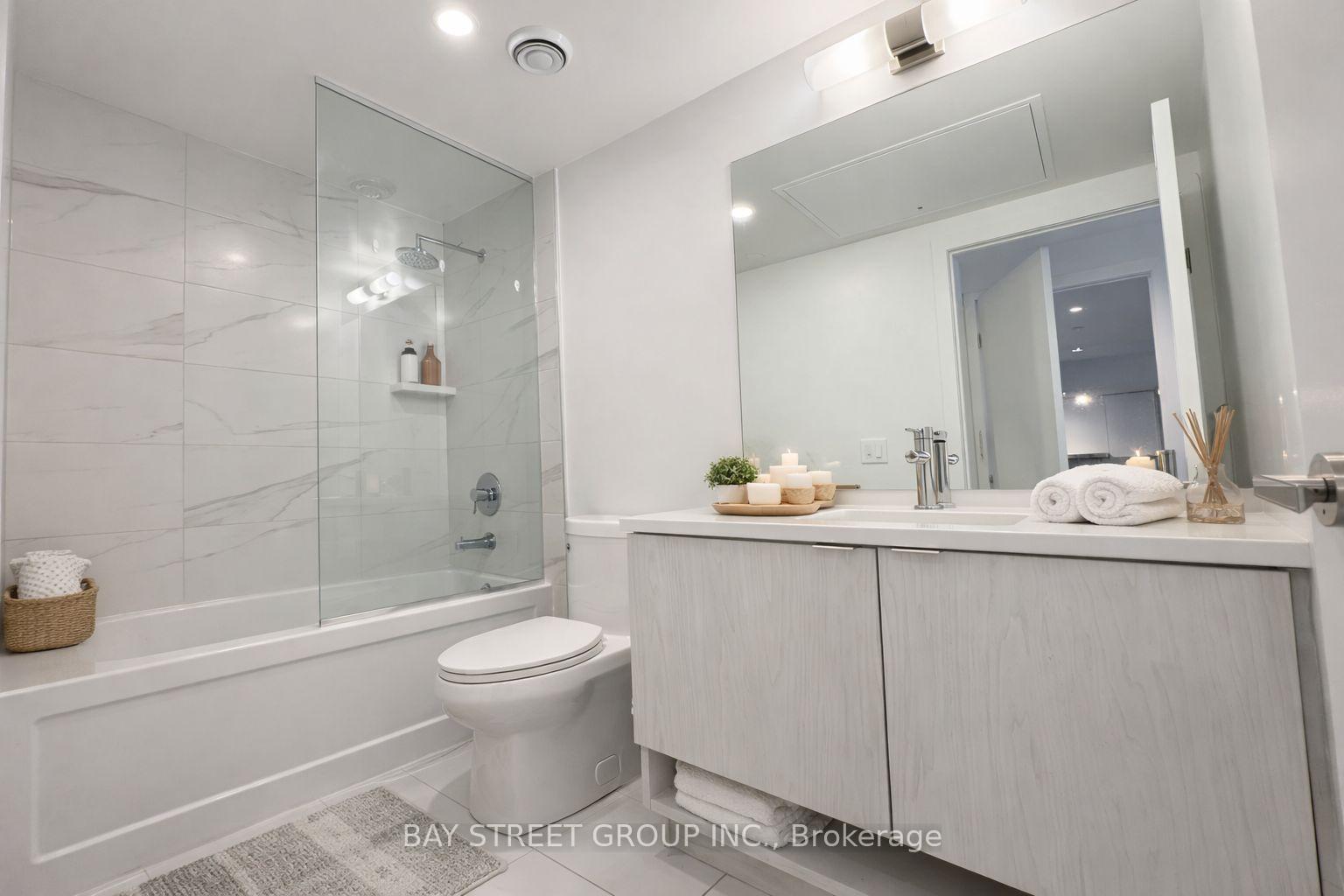 Photo 36 of Unit 7112, 55 Cooper Street, Toronto, Waterfront Communities — HOMEH