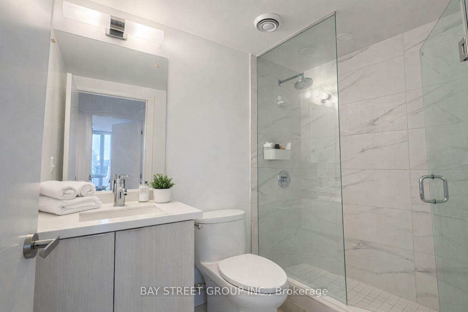 Photo 38 of Unit 7112, 55 Cooper Street, Toronto, Waterfront Communities — HOMEH