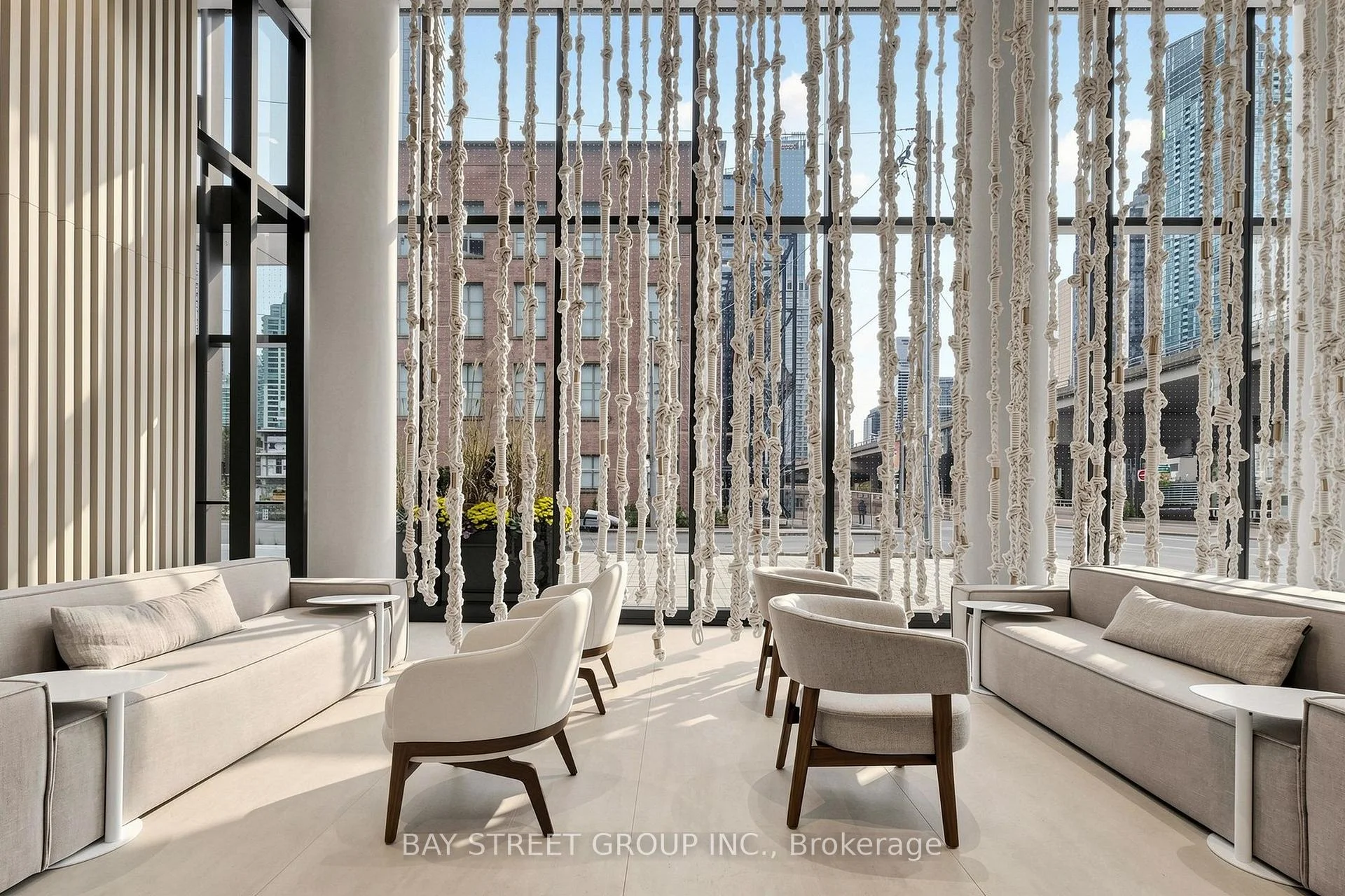 Photo 4 of Unit 7112, 55 Cooper Street, Toronto, Waterfront Communities — HOMEH