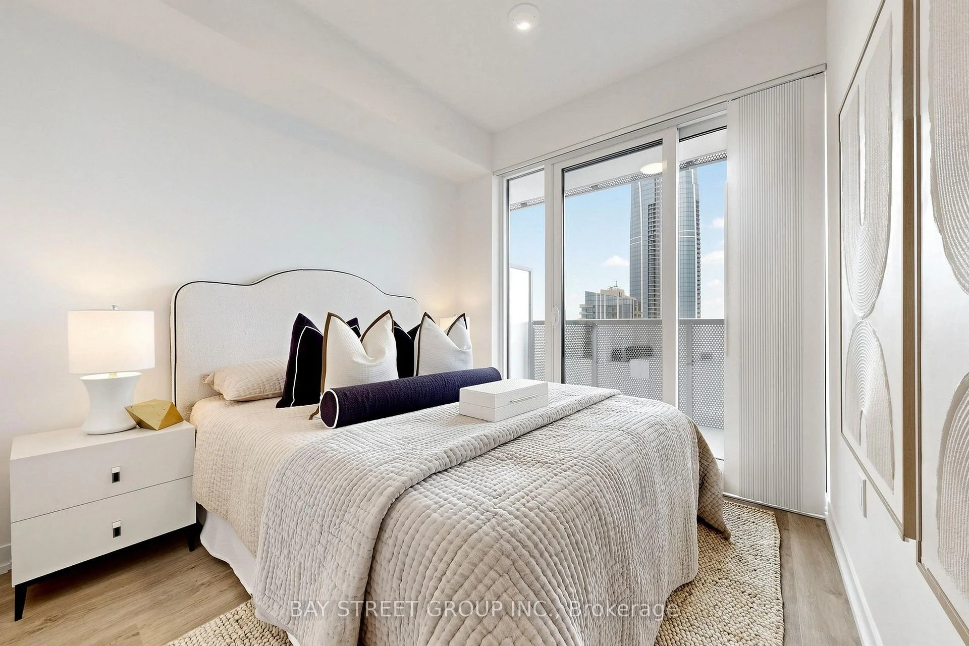 Photo 10 of Unit 7112, 55 Cooper Street, Toronto, Waterfront Communities — HOMEH