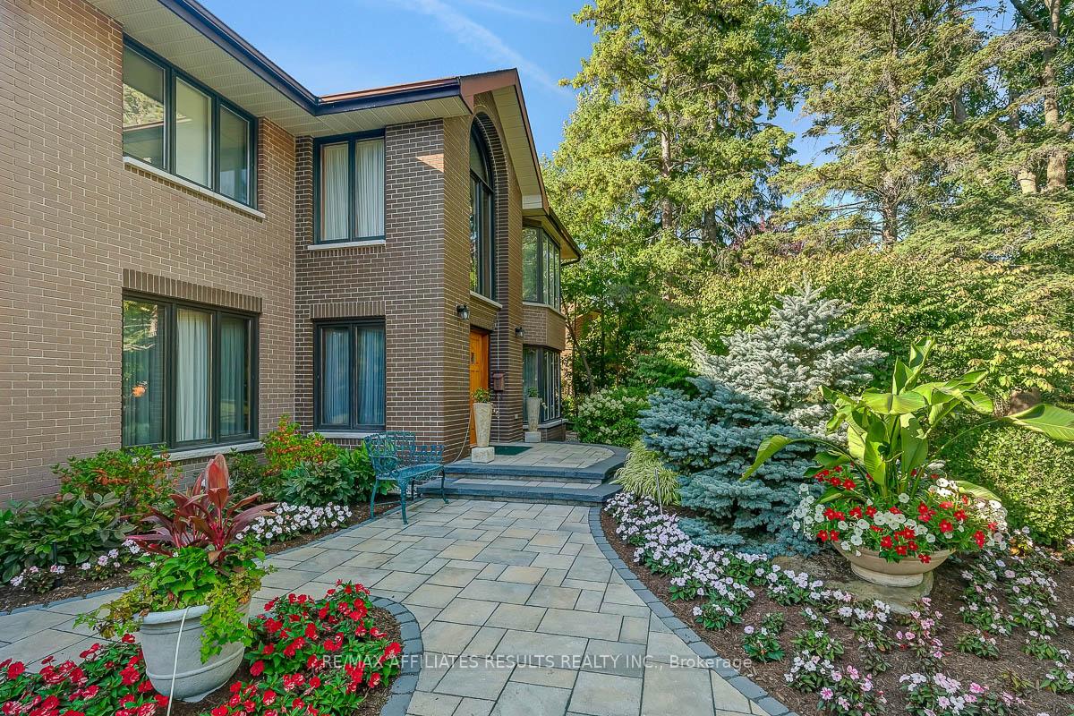 Photo 4 of 30 Pentland Crescent, Ottawa, Kanata - Beaverbrook — HOMEH