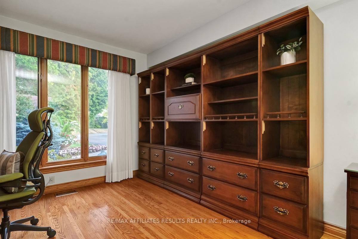 Photo 10 of 30 Pentland Crescent, Ottawa, Kanata - Beaverbrook — HOMEH