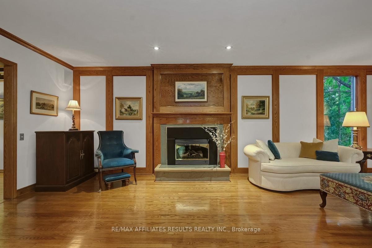 Photo 13 of 30 Pentland Crescent, Ottawa, Kanata - Beaverbrook — HOMEH