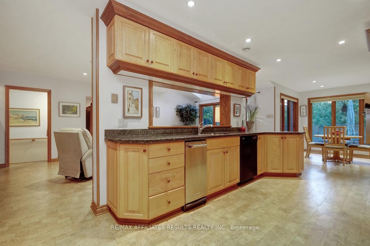 Photo 25 of 30 Pentland Crescent, Ottawa, Kanata - Beaverbrook — HOMEH