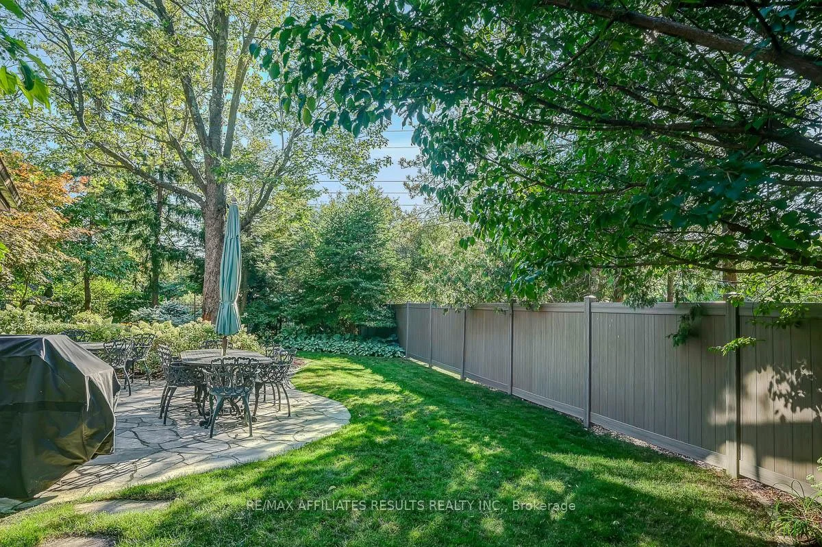 Photo 16 of 30 Pentland Crescent, Ottawa, Kanata - Beaverbrook — HOMEH