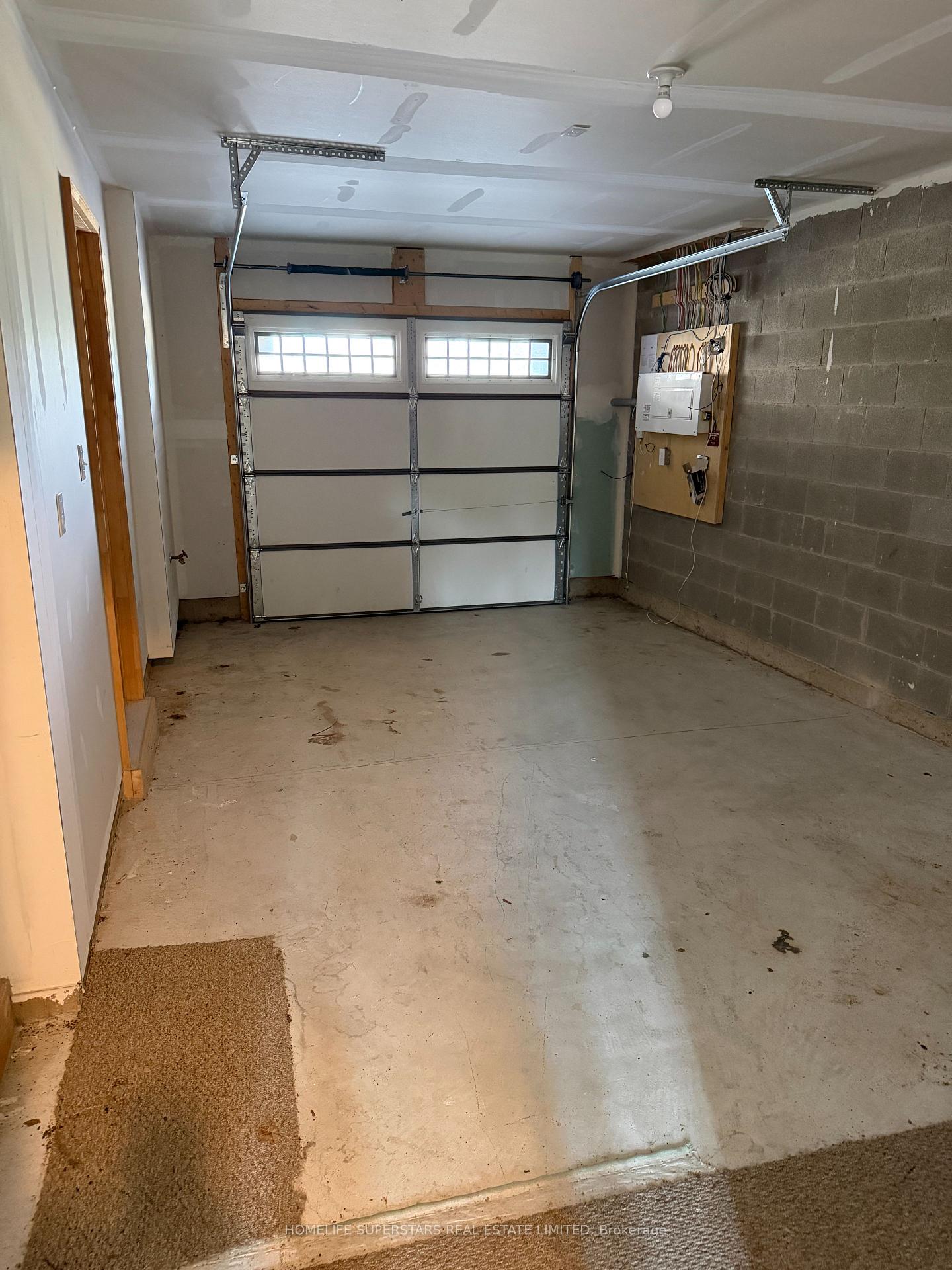 Photo 17 of 3 Barley Lane, Hamilton, Ancaster — HOMEH
