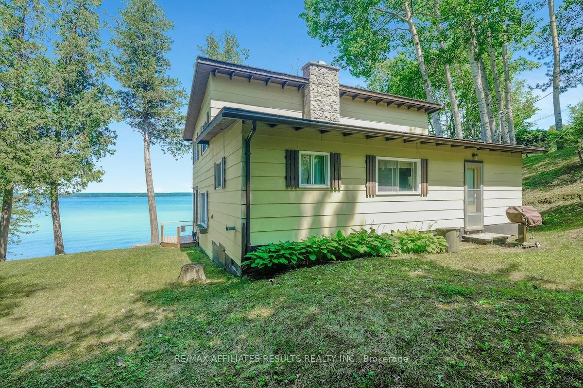 Photo 5 of 2130 B River Road, McNab/Braeside, Mcnab/Braeside Twps — HOMEH