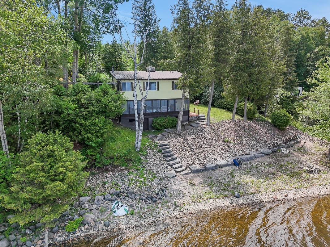 Photo 52 of 2130 B River Road, McNab/Braeside, Mcnab/Braeside Twps — HOMEH