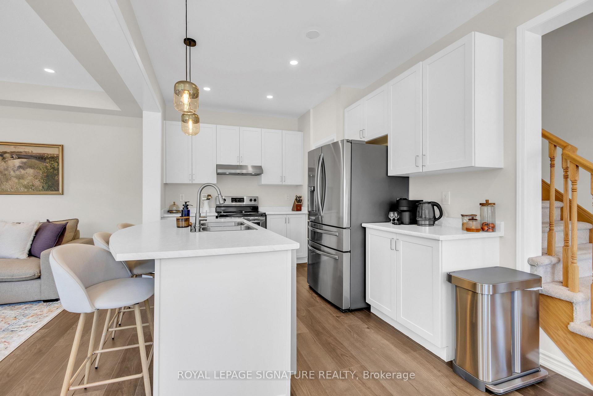 Photo 7 of 1 Ringway Road, Brampton, Northwest Brampton — HOMEH
