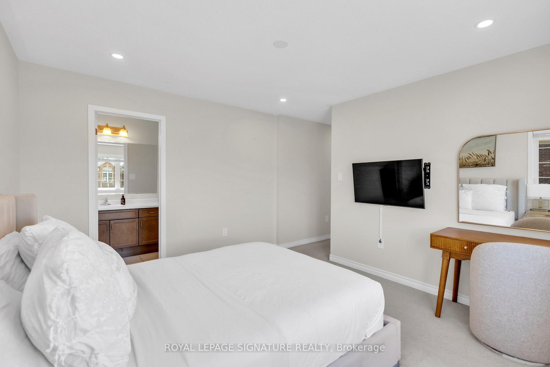 Photo 31 of 1 Ringway Road, Brampton, Northwest Brampton — HOMEH