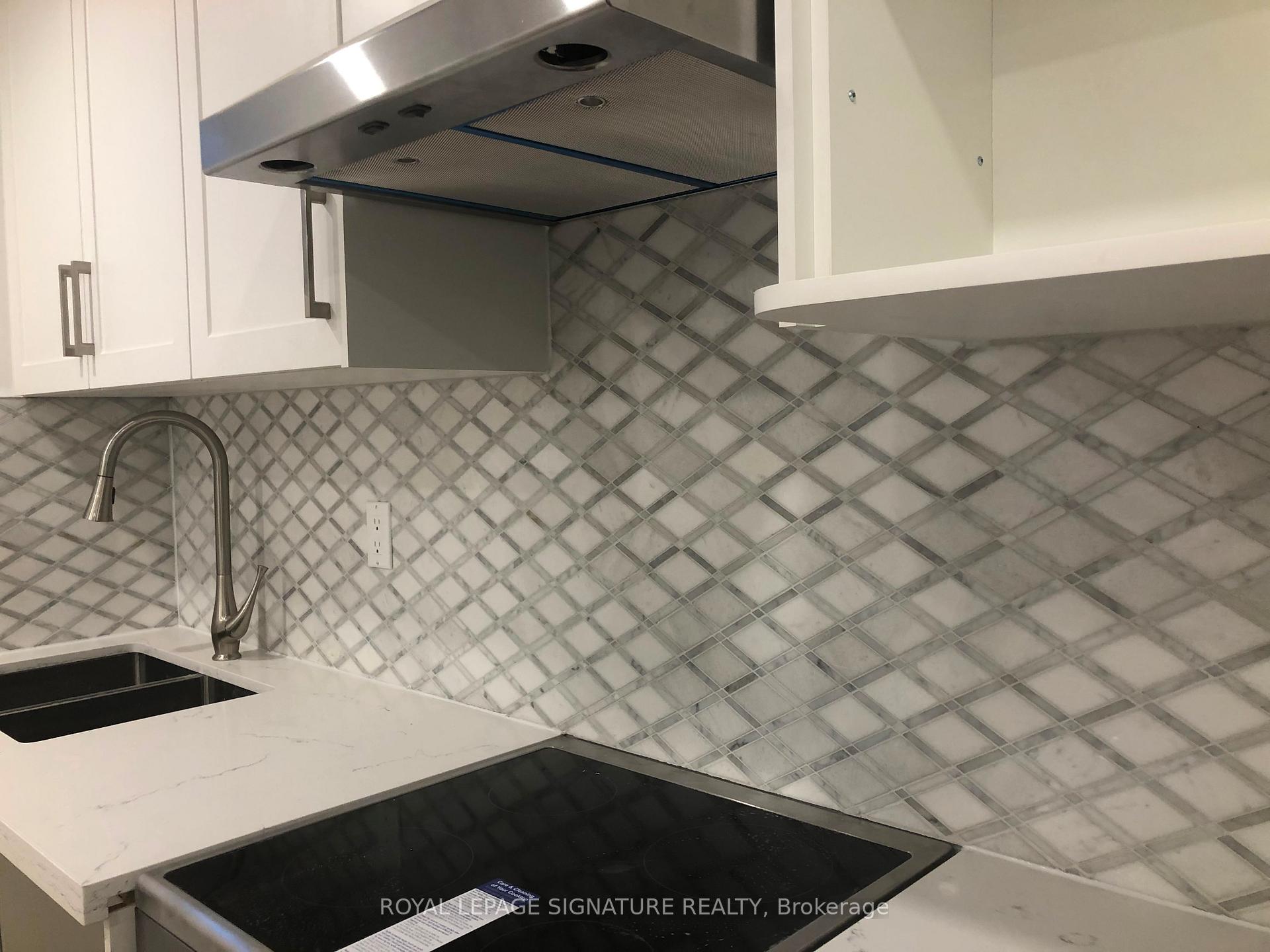 Photo 44 of 1 Ringway Road, Brampton, Northwest Brampton — HOMEH