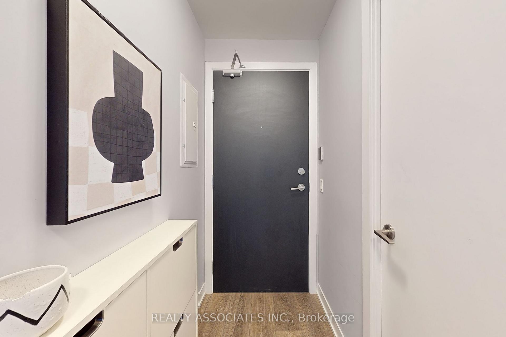 Photo 3 of Unit 2012, 87 Peter Street, Toronto, Waterfront Communities — HOMEH