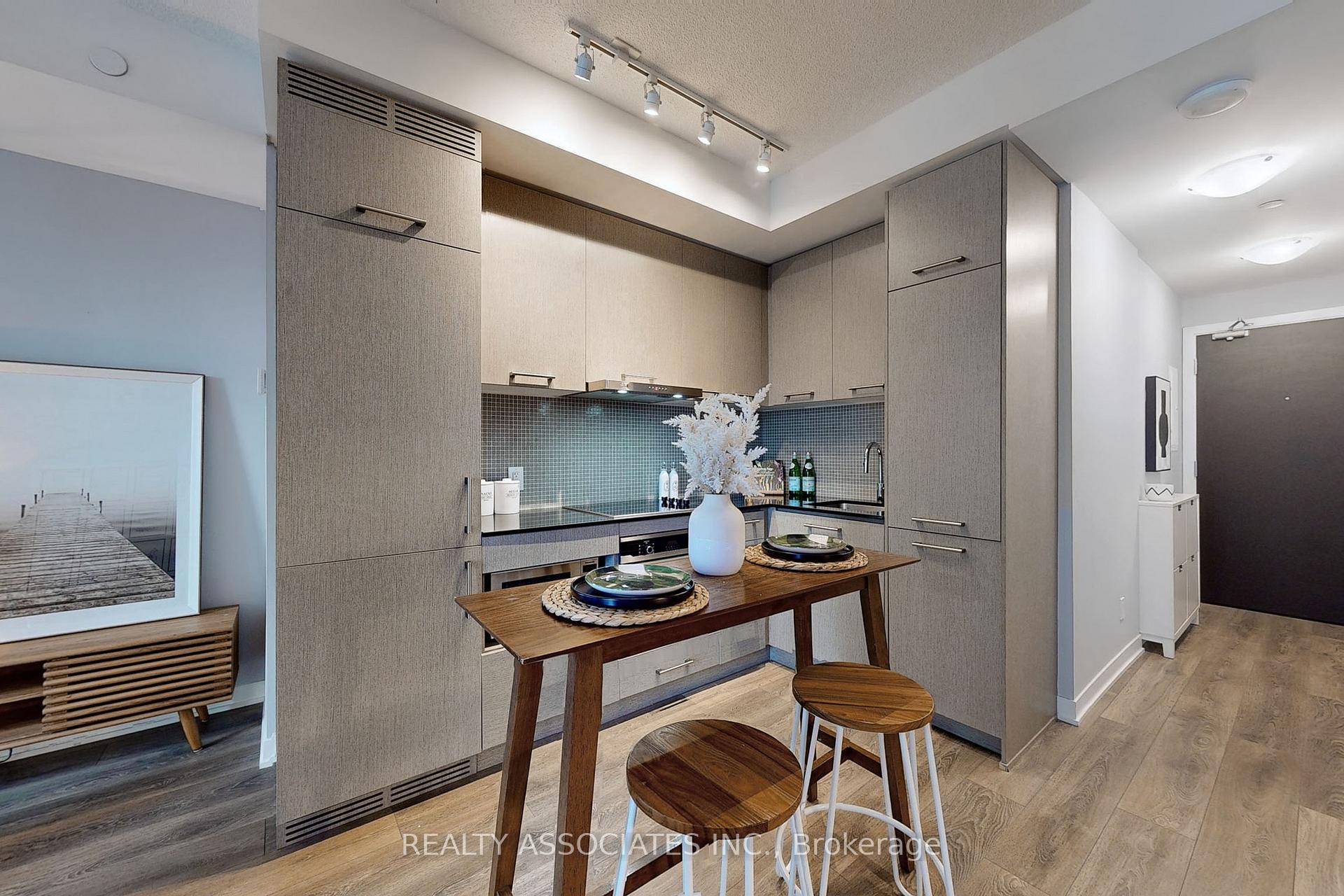 Photo 8 of Unit 2012, 87 Peter Street, Toronto, Waterfront Communities — HOMEH