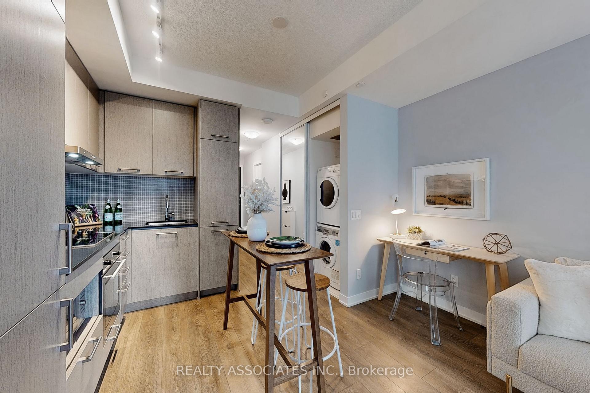 Photo 9 of Unit 2012, 87 Peter Street, Toronto, Waterfront Communities — HOMEH