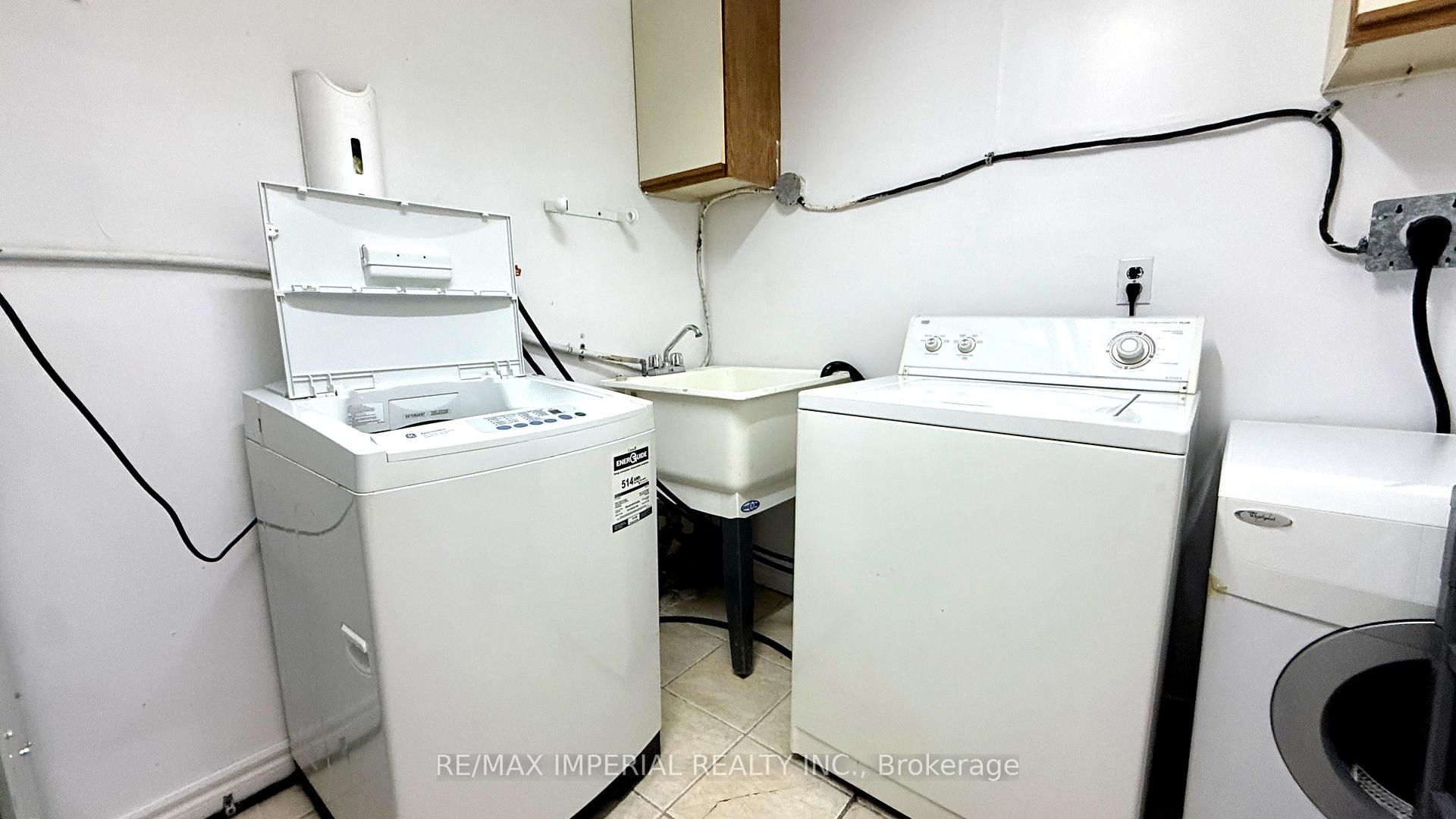 Photo 17 of 95 Pleasant View Drive, North York, Pleasant View — HOMEH